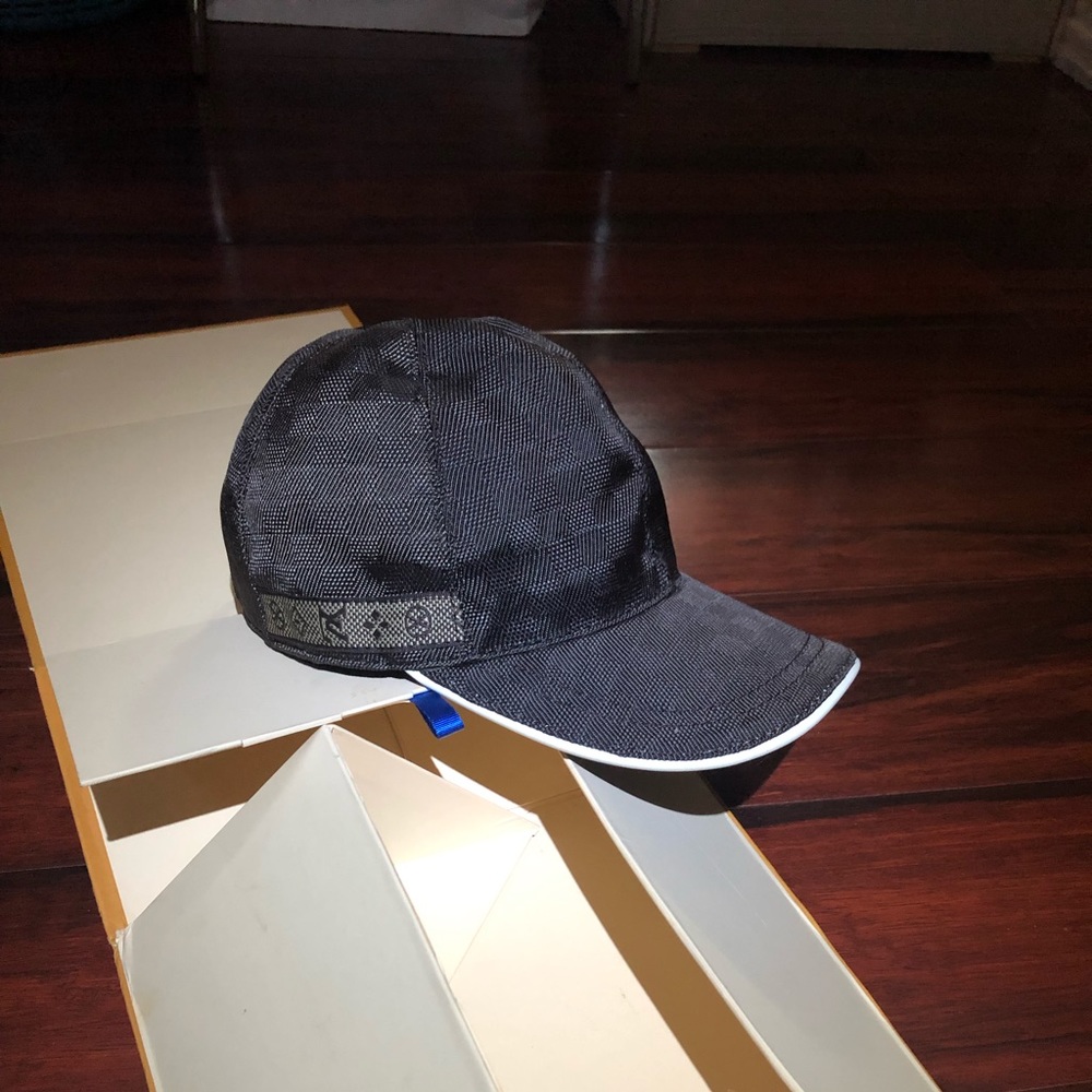 Louis Vuitton damier baseball hat